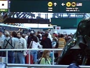 airportline.jpg